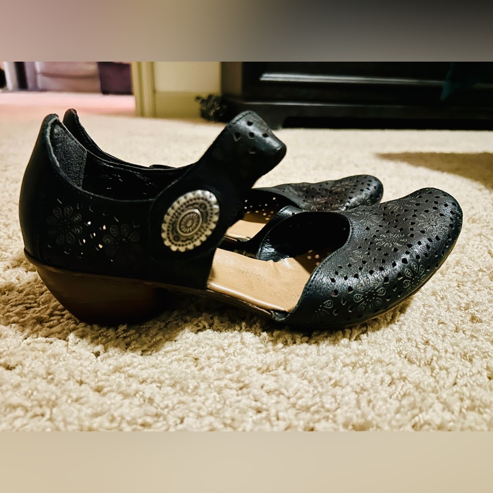 Rieker 39 leather Maryjanes